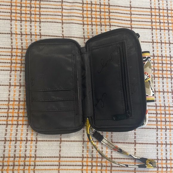 VERA BRADLEY WRISTLET - Picture 3 of 3